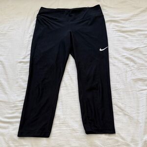 Nike Black Capri Leggings